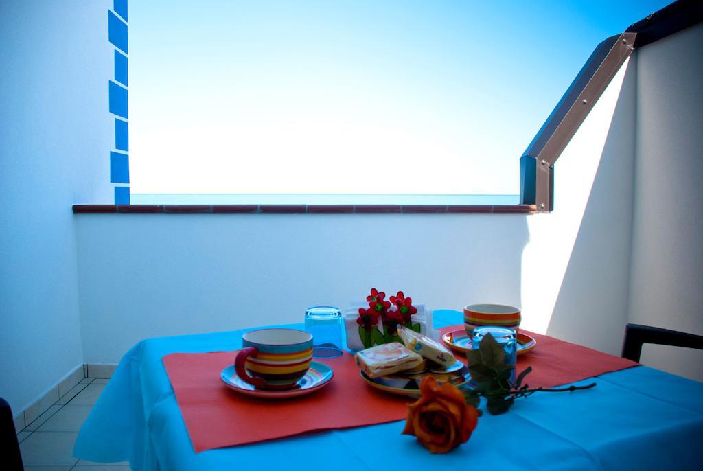 In Riva Al Mare B&B 카포오를란도 객실 사진